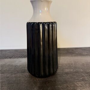 Black and Tan Flower Vase